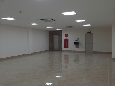 Bán tòa nhà văn phòng khu đấu giá 3ha phố đức diễn cách hồ 50m 1