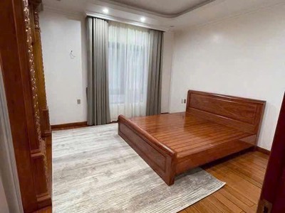 Cho thuê căn biệt thự 3 tầng khu Ecopark, TP Hải Dương, 200m2, sân vườn đẹp, an ninh 2