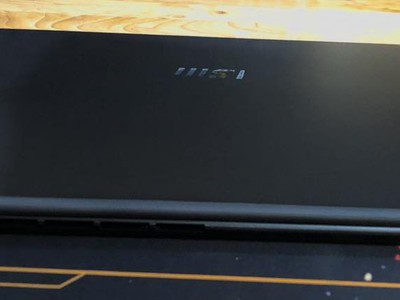 Laptop MSI Modern 14 C13M Core i5-1335U RAM 16GB SSD 512GB VGA ON Màn 14 Inch Full HD Máy Đẹp 1