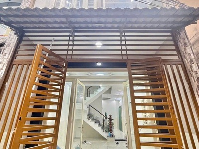 Bán nhà Văn Cao gần chợ Tân Hương 4 x11m, 2 tầng nhỉnh 5 Tỷ xíu 0