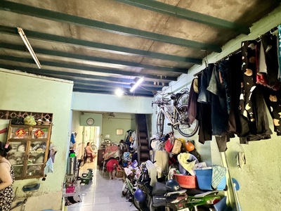 Nhà chính chủ 20 năm chưa qua đò-3 tầng-4pn- nhà 2 mặt hẽm-hẽm thông-sát mặt tiền lạc long quân 3