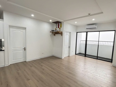 Chính chủ bán căn hộ 103m2 toà d vinaconex2 đại kim, trước cổng trường ngôi sao hoàng mai 1