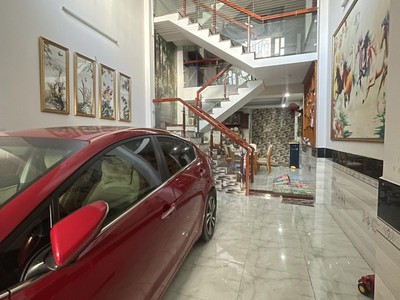 Bán nhà đxe tải-dương quảng hàm gò vấp-chdv 4tầng cung đường ẩm thực sầm uất bậc nhất gò vấp, 0