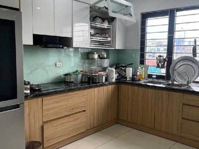 Bán nhà đẹp nguyễn văn cừ- ô tô- lô góc - 50m 6 tầng thang máy- full nt nhỉnh 14 tỷ 2