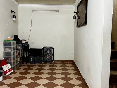 Chính chủ cần cho thuê nhà riêng 3 tầng trong ngõ phố triệu việt vương, quận hai bà trưng, hà nội 0