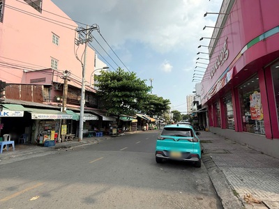 Nhà 3.5 12m, nở hậu 4m mặt tiền đường bùi điền p4q8  nay là phường chánh hưng 4