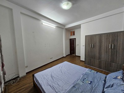 Nhà đẹp ngọc thụy   long biên   5 tầng dân xây   30m    7.38 tỷ   ở ngay 4