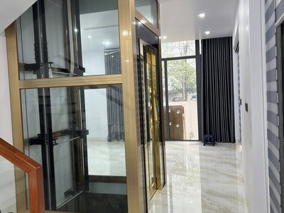 Cần cho thuê tầng 1 tại số 08- liền kề 1 lô b1.1 - kdt thanh hà 1