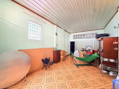 Nhà đường lạc long quân quận tân bình phường 11 cũ. 4