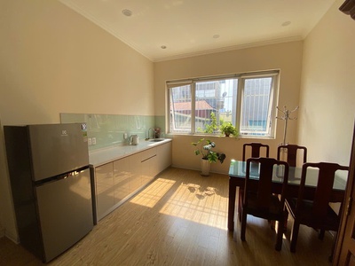 Cho thuê căn hộ cao cấp đội cấn - ba đình - 70m2 10 triệu vào ngay 0