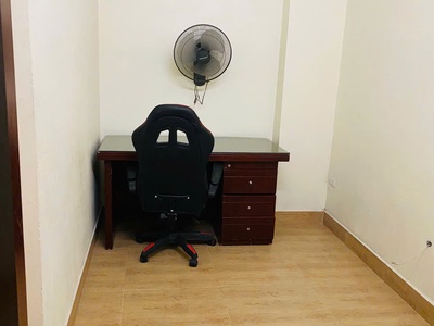 Cho thuê nhà ngõ dương văn bé, 30m  x 4 tầng 2 ngủ vào ngay 3