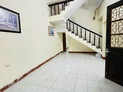 Cho thuê nhà nguyên căn ngõ 299/29 hoàng mai 3 tầng x 100m2, 5 ngủ, 5 wc, 12 triệu 1