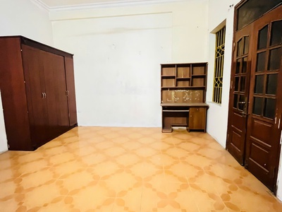 Cho thuê nhà nguyên căn ngõ 299/29 hoàng mai 3 tầng x 100m2, 5 ngủ, 5 wc, 12 triệu 4