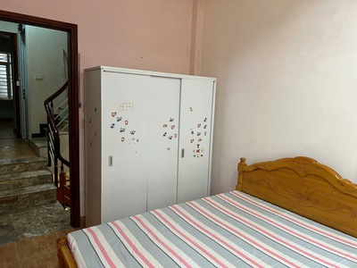 Cho thuê nhà riêng 4 tầng lê hồng phong, 4 tầng x 40m2, 4 ngủ, 3 vệ sinh, 12 triệu 2