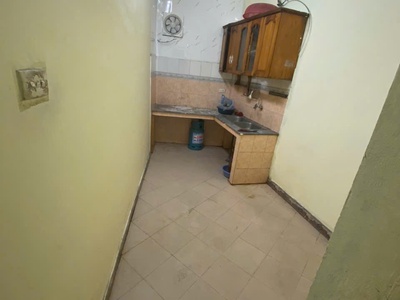 Cho thuê nhà nguyên căn ngõ 91 lương đình của, 4 tầng x 30m2, 4 ngủ, 3 vệ sinh, 8 triệu 2