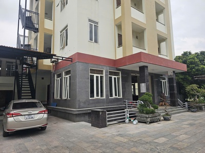 Mời thuê khách sạn 30 phòng, giá đẹp tại trung tâm phường vĩnh phúc, phú thọ 1