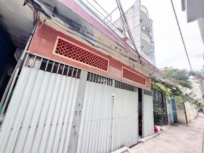 Ngang lớn 6m 13m - bán nhà 2 tầng đ.cách mạng tháng 8, quận 3 - chủ xưa nay - cách 30m ra mặt tiền 1