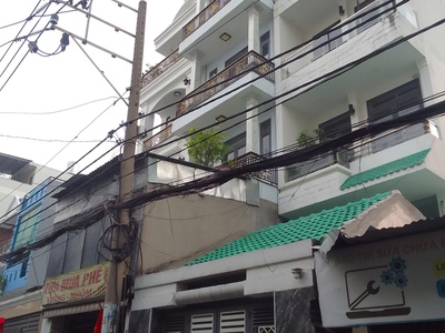 Chủ nhà sang nước ngoài, bán gấp   bán gấp   giảm 400tr : nhà mtkd đắt địa 2