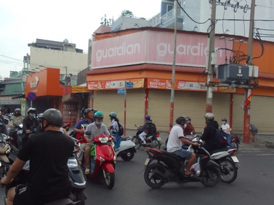 Chủ nhà sang nước ngoài, bán gấp   bán gấp   giảm 400tr : nhà mtkd đắt địa 4