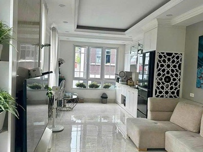 Bán nhà hoàng cầu, đống đa, ô tô lừi tận cửa, kinh doanh, 43m, 5 tầng, mt 3.7m, 14.5 tỷ 2