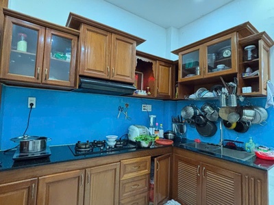 Chính chủ - gấp bán 7.5 tỷ - lê trực - bình thạnh - 4pn khép kín - nhà còn mới ỏ ngay - hẻm thông - 3