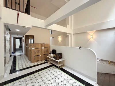 Tổng giảm 6 tỷ - chính chủ bán tòa nhà 7 tầng - có hâm - q3 - doanh thu 200 triệu/thang - hoàn công 4