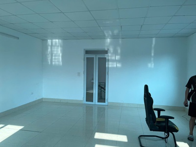 Chính chủ cần cho thuê nhà mặt phố 241 chiến thắng   hà đông hà nội 3