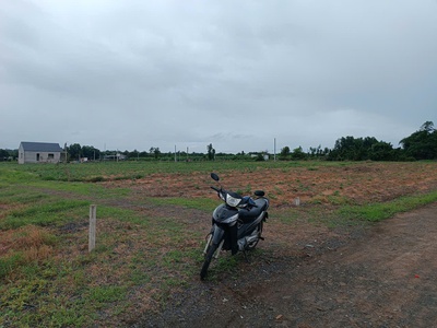 Chính chủ cần bán lô đất rộng 3 mặt tiền giá tốt tại hồ tràm 0