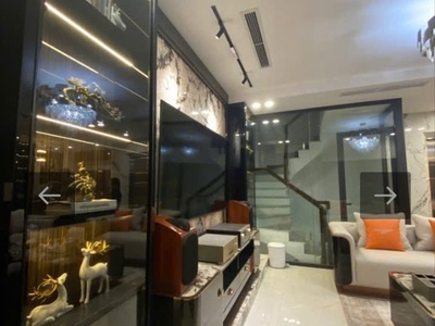 Chỉ 22 tỷ có ngay nhà việt hưng mặt tiền 8m, dt 61m. 1