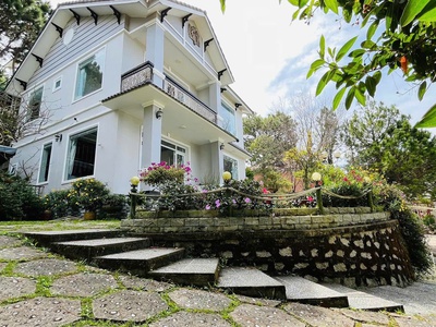 Cho thuê villa khu nghĩ dưỡng nam hồ phường 11 đà lạt giá 35 triệu 0