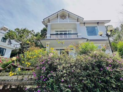 Cho thuê villa khu nghĩ dưỡng nam hồ phường 11 đà lạt giá 35 triệu 1