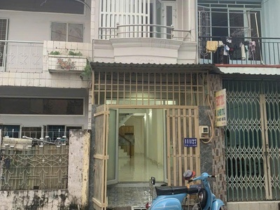 Cho thuê nhà nguyên căn   hẻm xe hơi quay đầu   gần etown cộng hòa 0