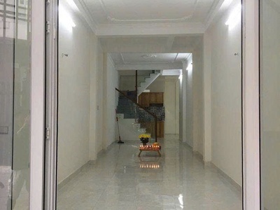 Cho thuê nhà nguyên căn   hẻm xe hơi quay đầu   gần etown cộng hòa 1