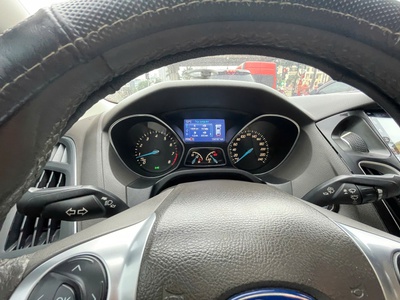 Cần bán Ford Focus 2014 Titanium 2.0 AT   Giá 285 305 triệu  có thương lượng 2