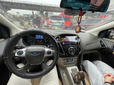 Cần bán Ford Focus 2014 Titanium 2.0 AT   Giá 285 305 triệu  có thương lượng 4