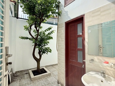 Nhà mới - chính chủ - 3 tầng hoàn công đủ - hoàng hoa thám - bình thạnh - 4pn lớn - bán 11.5 tỷ - 2