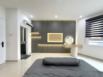 Nhà đẹp - tặng full nội thất - chính chủ bán 12.8 tỷ - còn tl - phan xích long - phú nhuận - 5.5 x 2