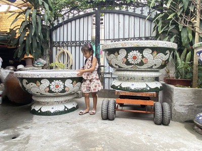 Chậu hoa   chậu cảnh   chậu hoa khảm miễng chén dĩa, ghép sành sứ   chậu to 19