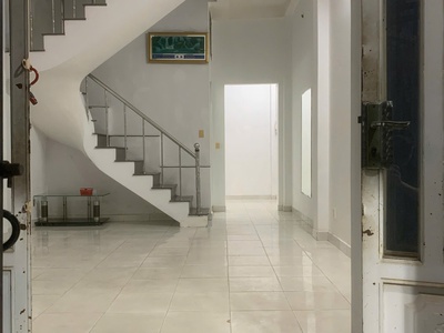 Nhà cho thuê hẻm 28 đường 45, P.Hiệp Bình Chánh - 2 tầng  sd 84m2  Gồm 2pn2wc Giá 8tr/tháng. 2