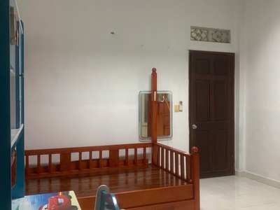 Nhà cho thuê hẻm 28 đường 45, P.Hiệp Bình Chánh - 2 tầng  sd 84m2  Gồm 2pn2wc Giá 8tr/tháng. 8