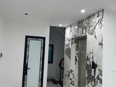 Chính chủ cho thuê 3 tầng dưới tại quận long biên - hà nội 0