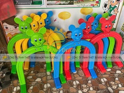 Cổng chui mầm non hình chuột Mickey, cung chui mầm non 0