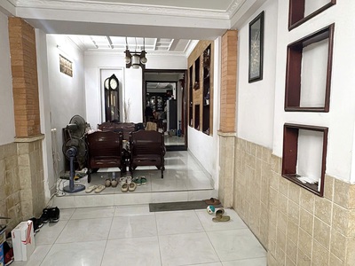 Nhà 4 tầng nở hậu mt ông ích khiêm p14q11. 16 tỷ tl 0