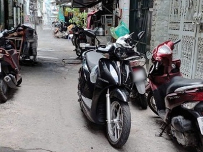 Nhà gần mt đường nhánh dương bá trạc p1q8 1