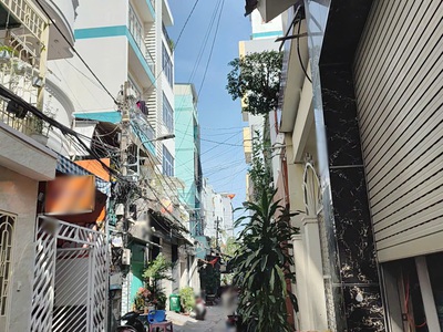 Nhà gần mt đường nhánh dương bá trạc p1q8 2