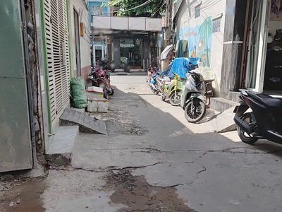 Nhà gần mt đường nhánh dương bá trạc p1q8 4