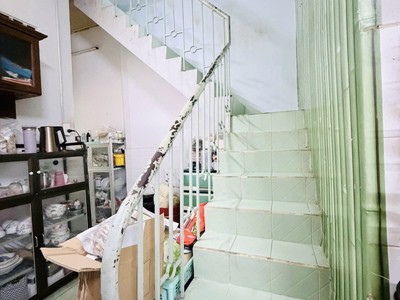 Nhà 2 tầng hẻm xe hơi lê văn khương quận 12   56m    chỉ 4 tỷ 100   sổ hồng riêng. 3