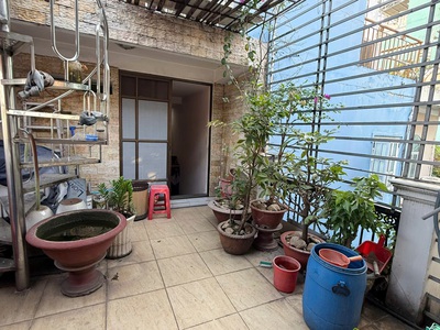 Nhà 4 tầng nở hậu mt ông ích khiêm p14q11. 16 tỷ tl 3