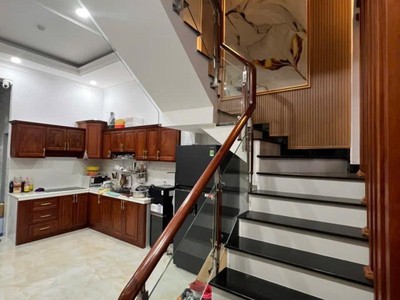 Bán nhà hẻm lạc long quân    phường 8 tân bình  4,5x11m - hơn 8 tỷ 0