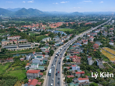 Cần tiền mua chung cư tôi muốn bán lô đất 100m2 ngay ql21 mặt tiền 5,02m rẻ hơn thị trường 300tr. 1